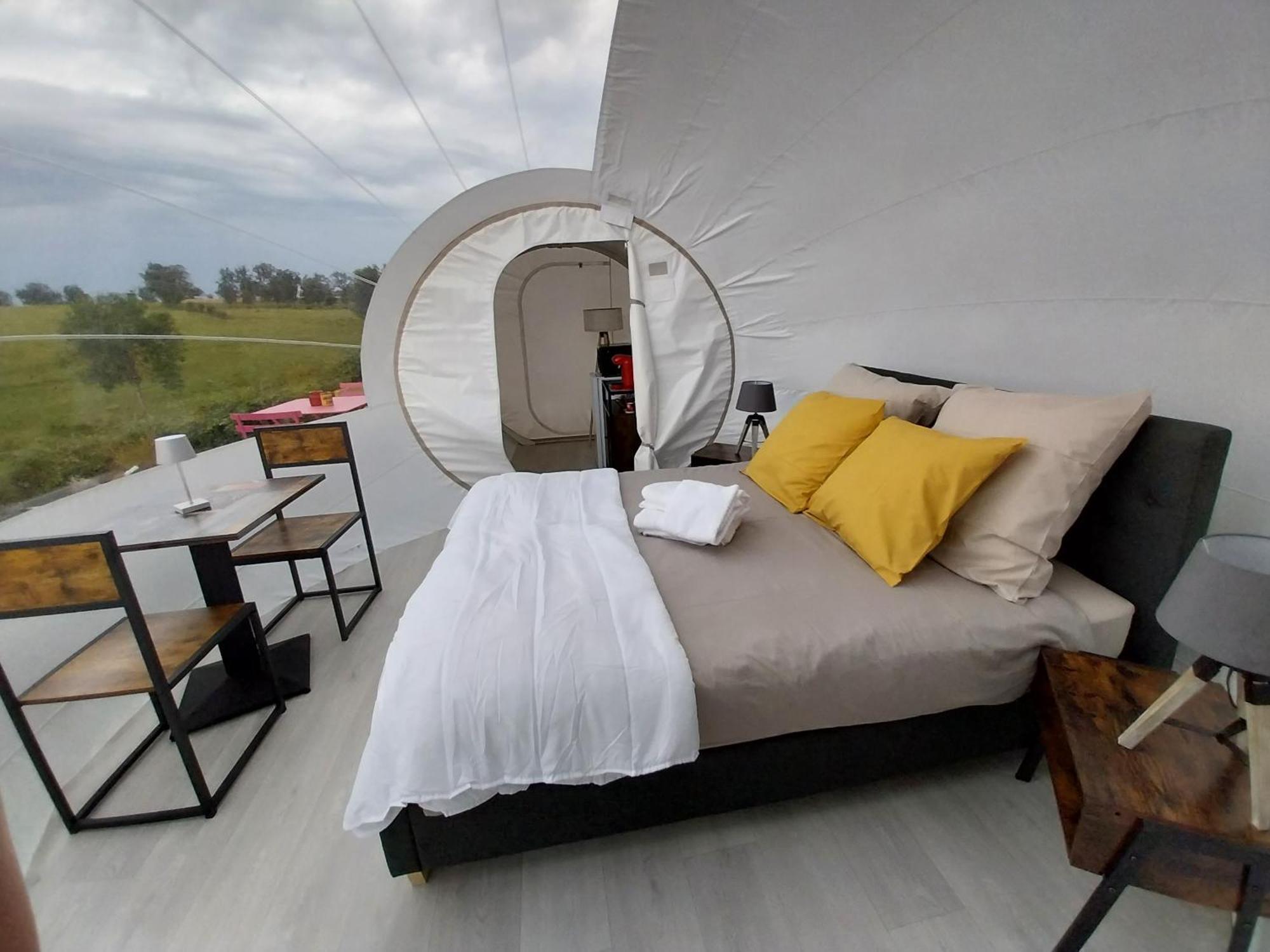 Hotel La Bubble La Salvetat-Peyrales Esterno foto